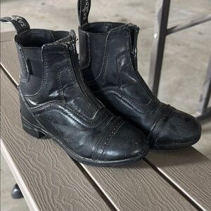 Little kid paddock boots